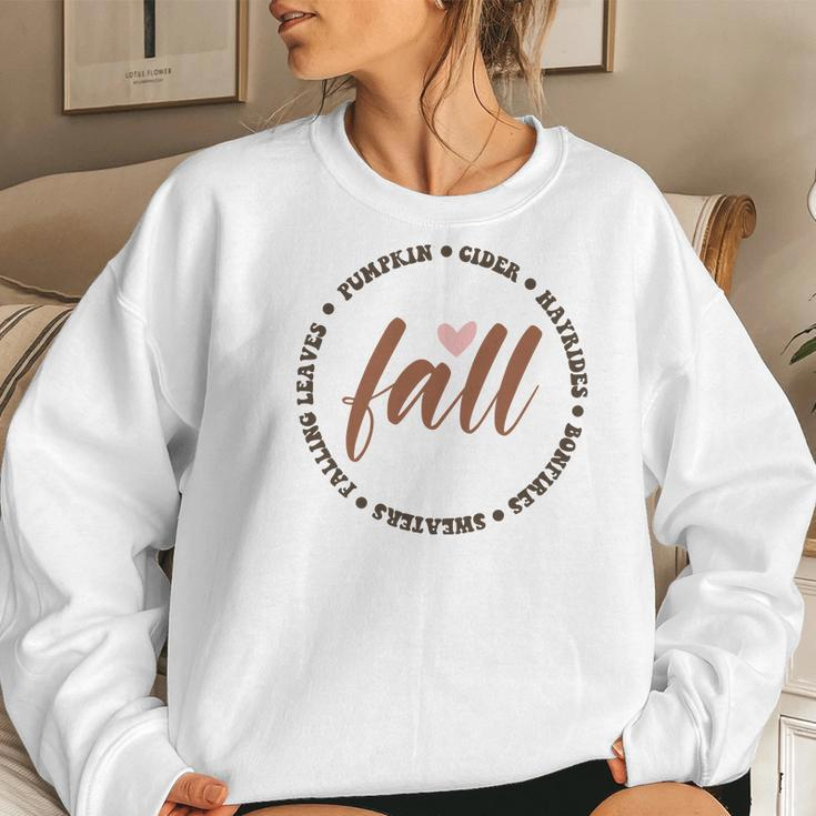 Fall Circle Pumpkin Leaves Hayrides Sweaters Women Crewneck Graphic Sweatshirt Gifts for Her
