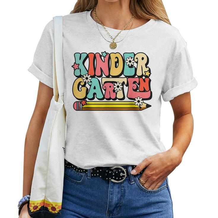Groovy Hello Kindergarten Vibes Retro Teacher Back To School Women T-shirt
