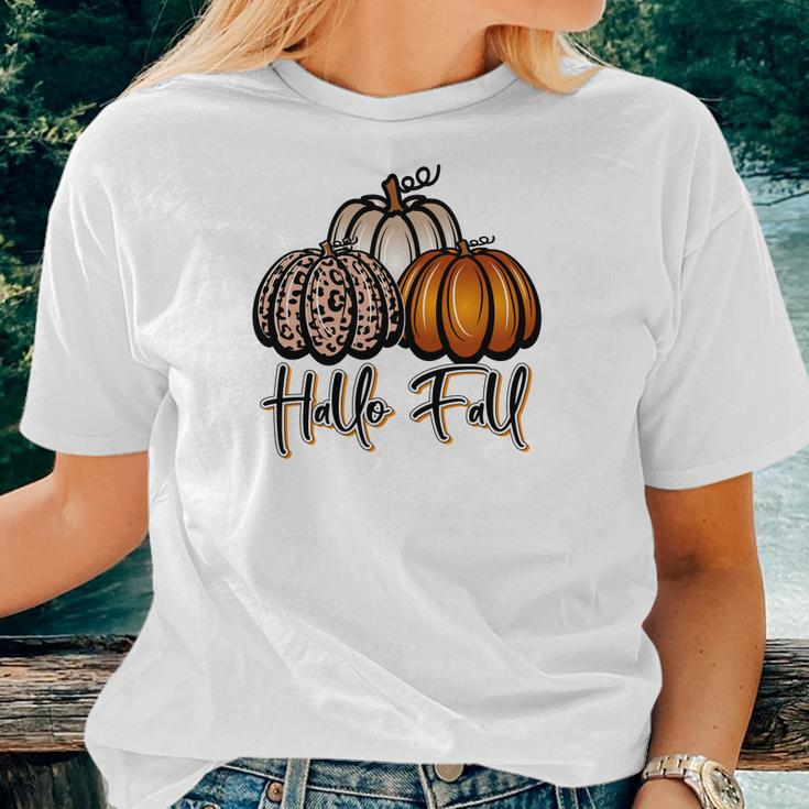 Hallo Fall Three Pumpkins Women T-shirt Gifts for Her