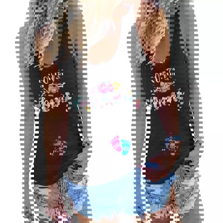 2022 Soon To Be Mommy Est 2022 Floral New Mom Mothers Day Women Flowy Tank