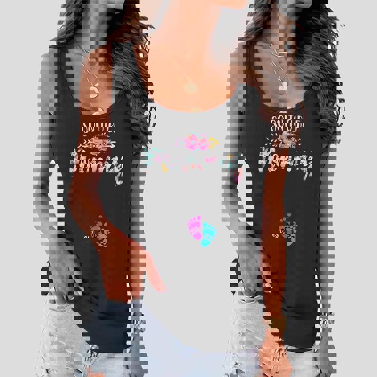 2022 Soon To Be Mommy Est 2022 Floral New Mom Mothers Day Women Flowy Tank