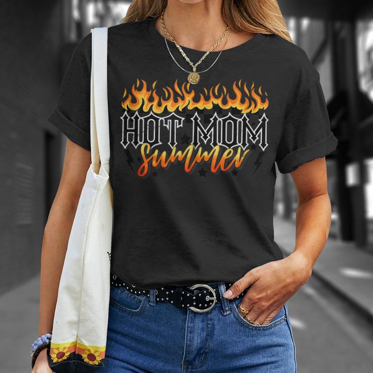 Hot Mom Summer Funny Mom Life Beach Summer Vacation  Unisex T-Shirt
