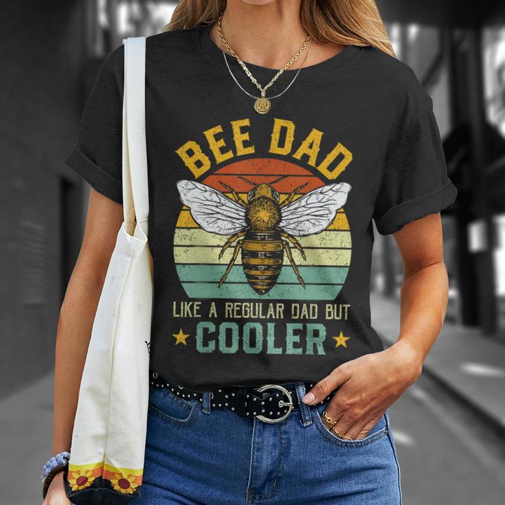 Bee Dad Honey Beekeeper Funny Beekeeping Fathers Day Gift Unisex T-Shirt Gifts for Her