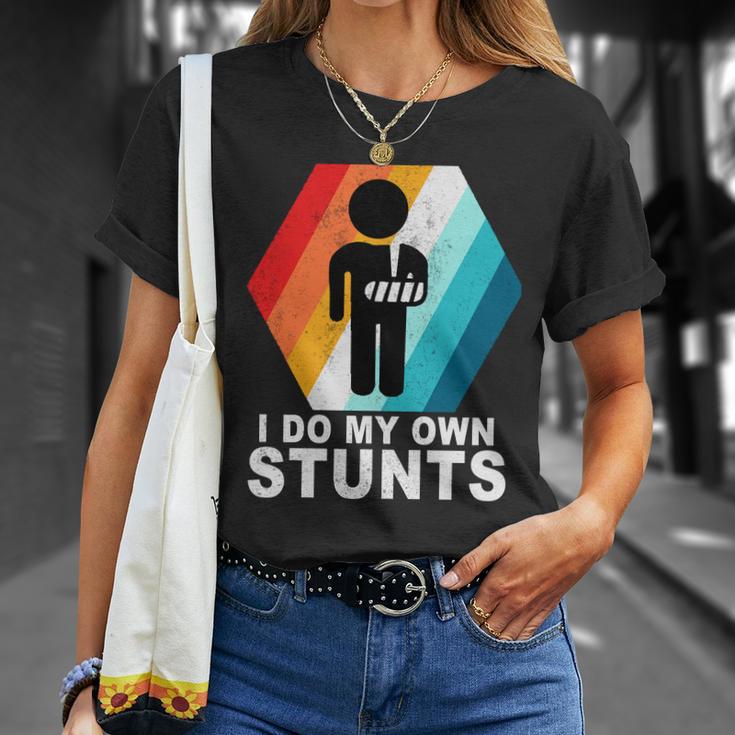 I Do My Own Stunts Retro Funny Meme Unisex T-Shirt Gifts for Her