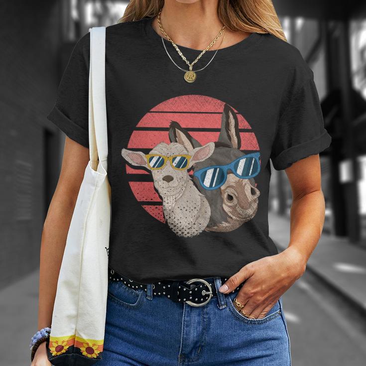 Retro Farm Animal Lover Cool Goat Sunglasses Donkey Farm Meaningful Gift Unisex T-Shirt Gifts for Her