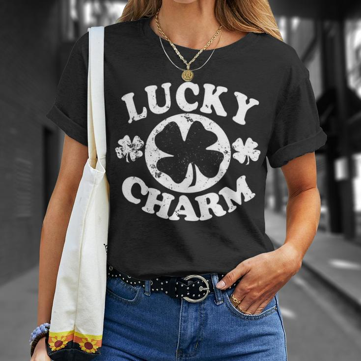 Vintage Lucky Charm Irish Clover Unisex T-Shirt Gifts for Her