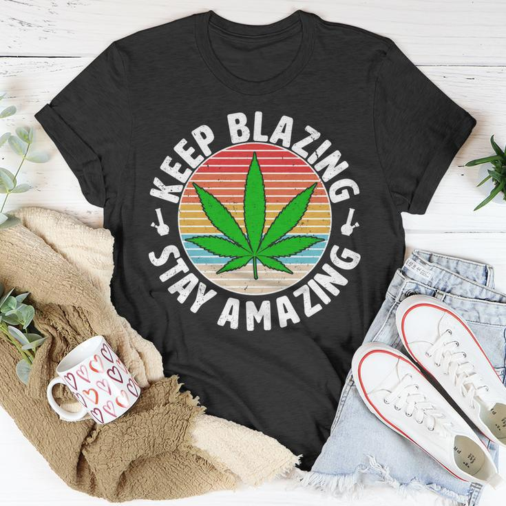 Vintage Keep Blazing Stay Amazing Unisex T-Shirt Unique Gifts