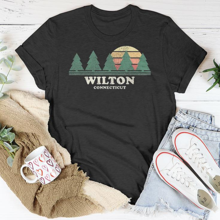 Wilton Ct Vintage Throwback Tee Retro 70S Design Unisex T-Shirt Unique Gifts