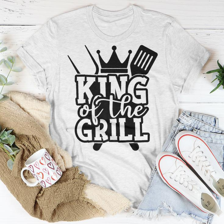 King Grill Grilling Gift Barbecue Fathers Day Dad Bbq V2 Unisex T-Shirt Funny Gifts