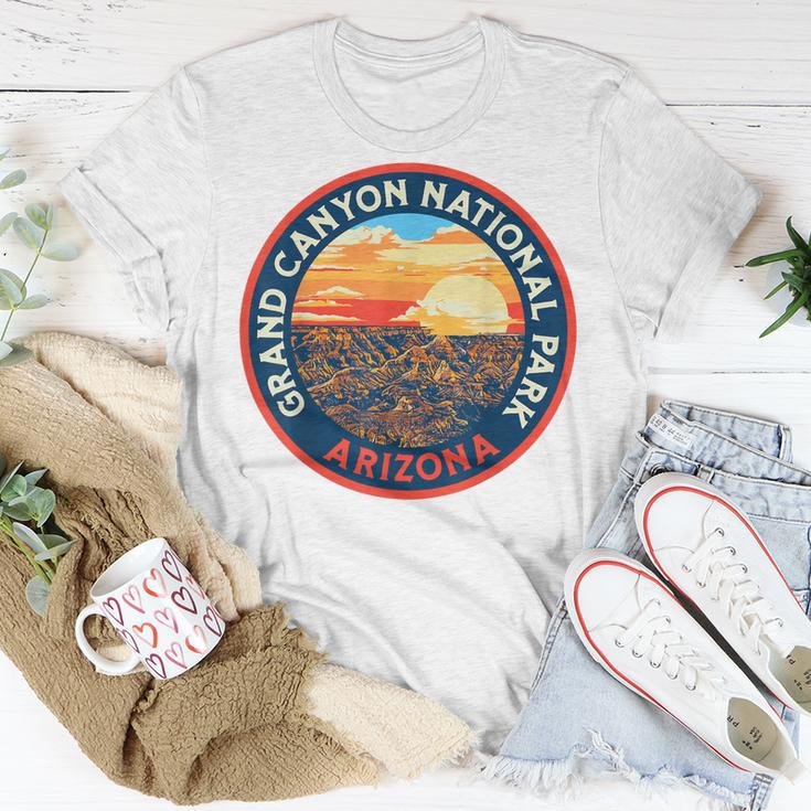 Vintage Grand Canyon National Park Retro 80S Graphic V2 T-shirt - Thegiftio