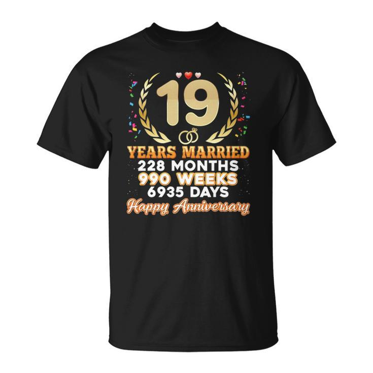 19 Years Married Happy 19Th Wedding Anniversary Couple Ring Unisex T-Shirt