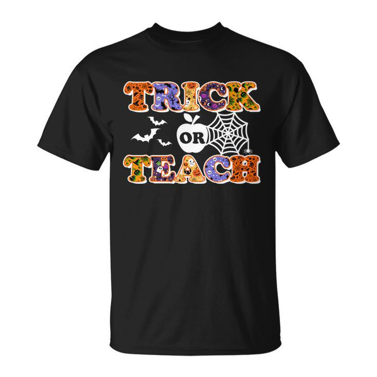 Cute Halloween Trick Or Teach Teacher Unisex T-Shirt