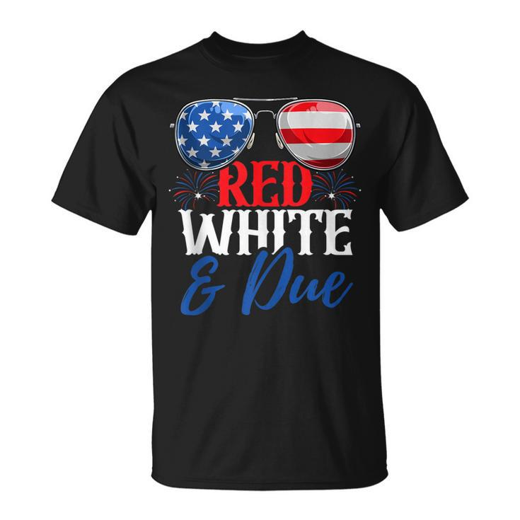 Red White And Due 4Th Of July Pregnancy Announcement Flag  Unisex T-Shirt
