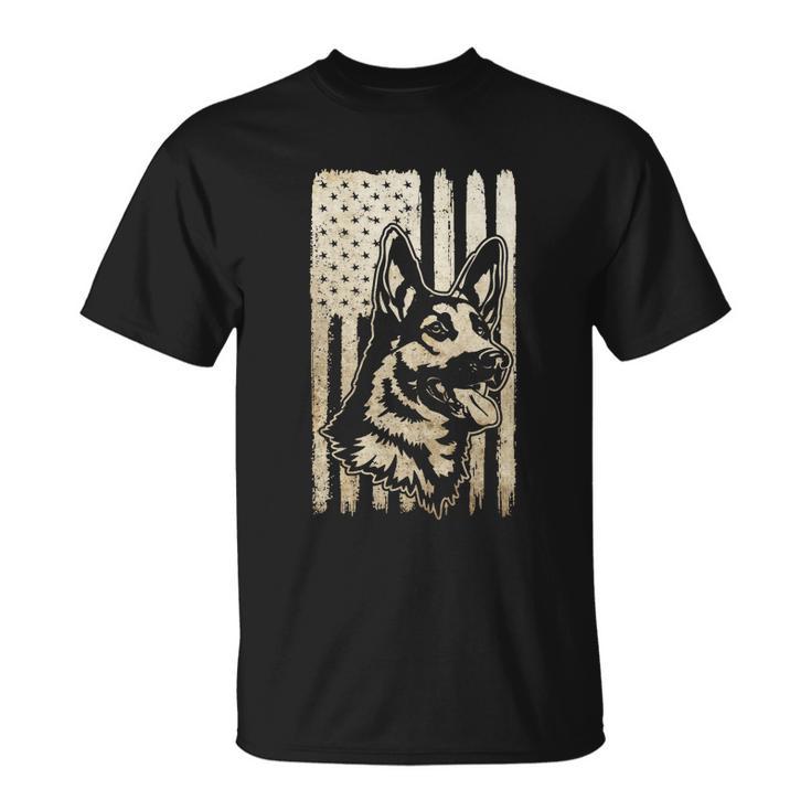 Rustic American Flag Meaningful Gift Patriotic German Shepherd Dog Lover Gift Unisex T-Shirt