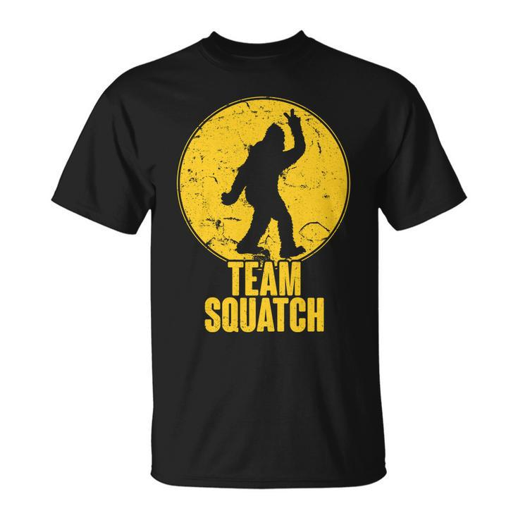 Team Squatch Bigfoot Sasquatch T-shirt