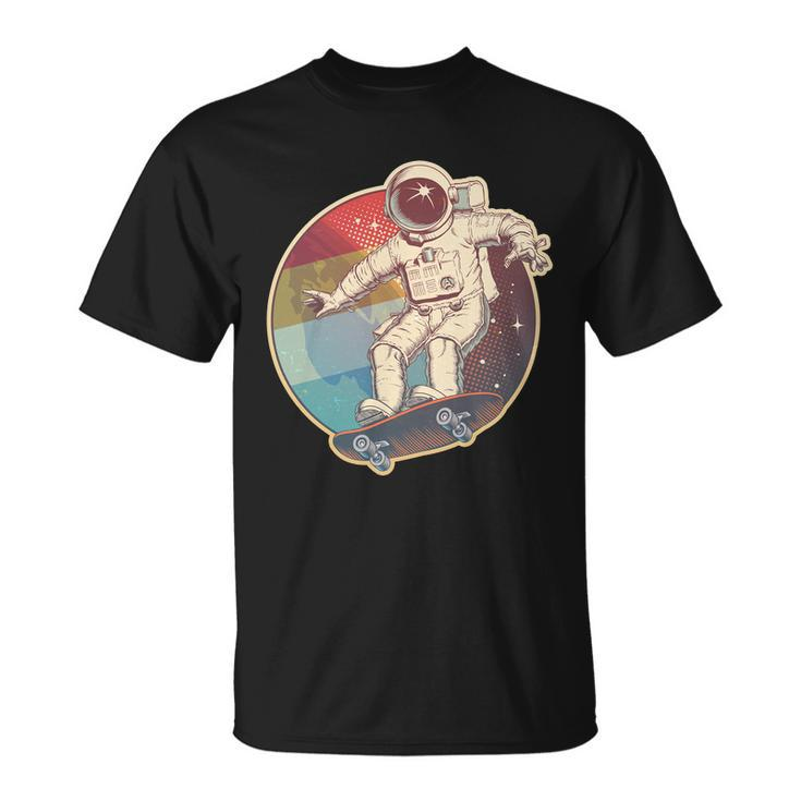 Vintage Retro Skateboarding Astronaut Unisex T-Shirt