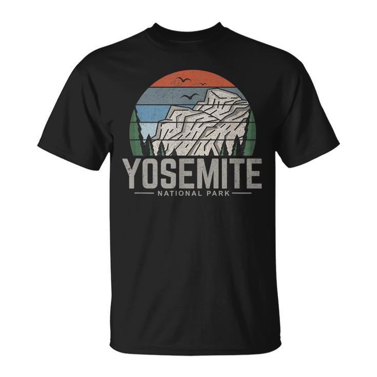 Vintage Retro Yosemite National Park Hiking T   V2 Unisex T-Shirt
