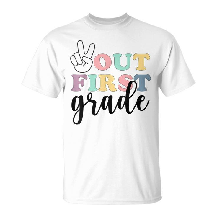 Peace Out First Grade Class Of 2022 Graduation T-shirt