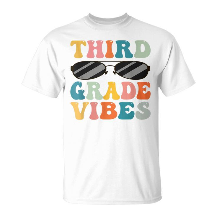 Third Grade Vibes 3Rd Grade Team Retro 1St Day Of School V2 T-shirt