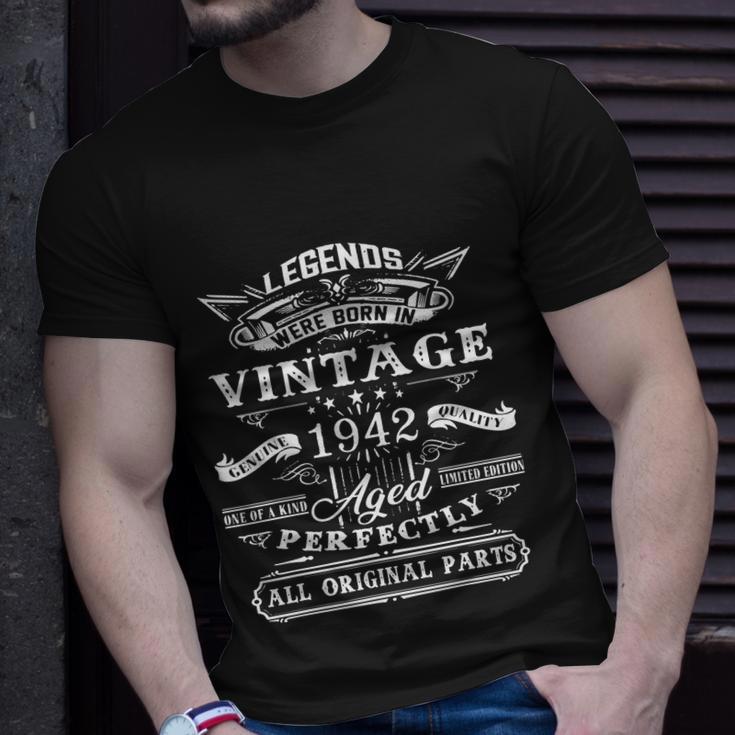 80Nd Birthday Vintage Tee For Legends Born 1942 80 Yrs Old Unisex T-Shirt Gifts for Him