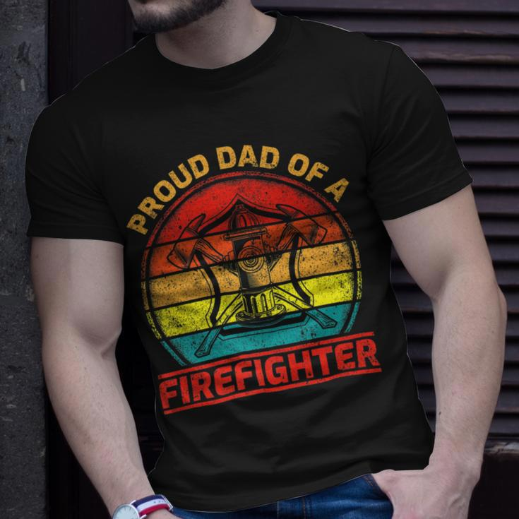 Firefighter Vintage Retro Proud Dad Of A Firefighter Fireman Fathers Day Unisex T-Shirt Gifts for Him
