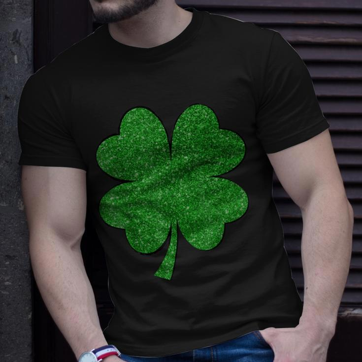 Happy Clover St Patricks Day Irish Shamrock St Pattys Day T-shirt Gifts for Him