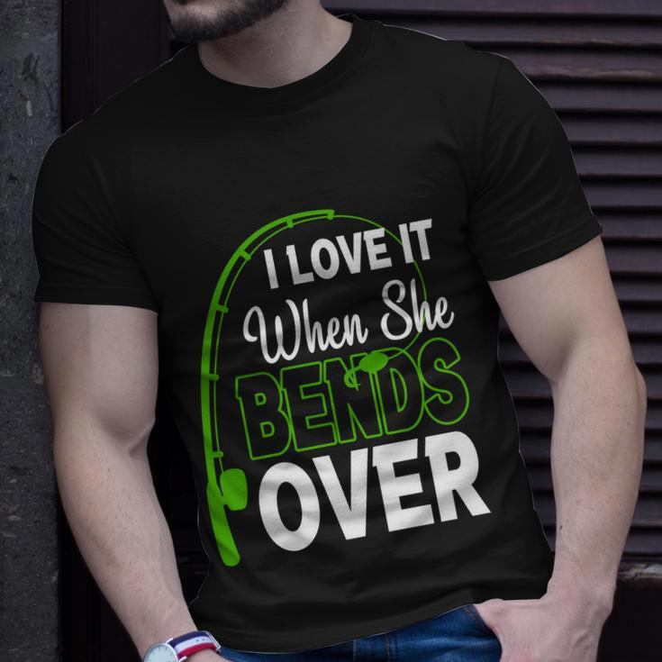 I Love It When She Bends Over Fishing Humor Fishing Hook T-shirt Gifts for Him