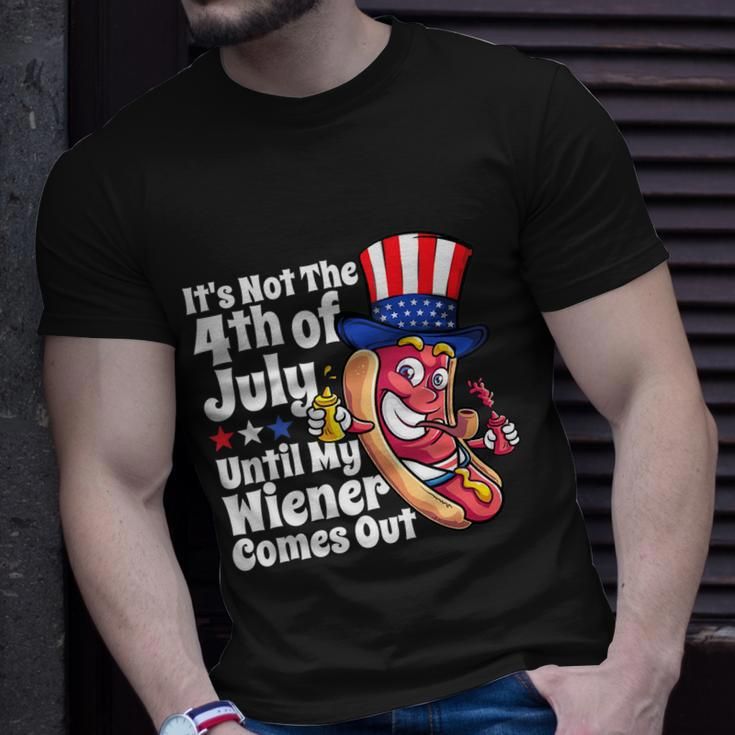Mens Funny 4Th Of July Hot Dog Wiener Comes Out Adult Humor Gift Unisex T-Shirt Gifts for Him