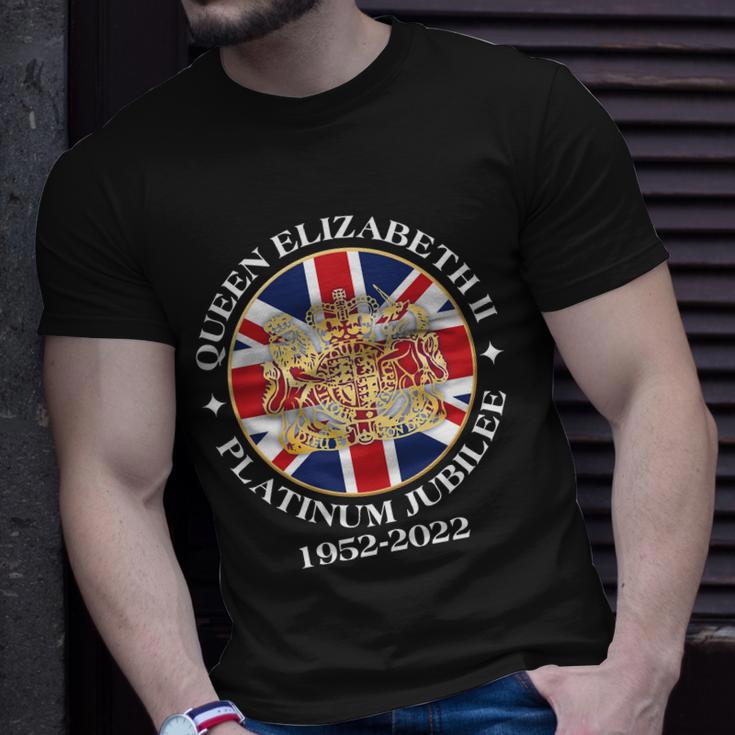 Queen Elizabeth Platinum Jubilee 1952 2022 70Th Anniversary Emblem Unisex T-Shirt Gifts for Him