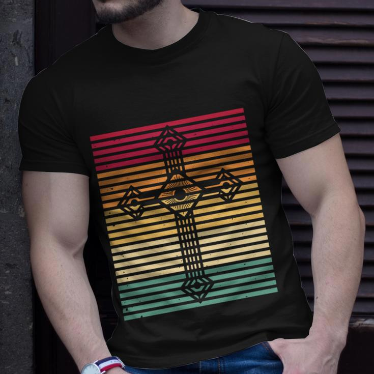 Retro Christian Gift Vintage Catholic Cross Christianity Great Gift Unisex T-Shirt Gifts for Him