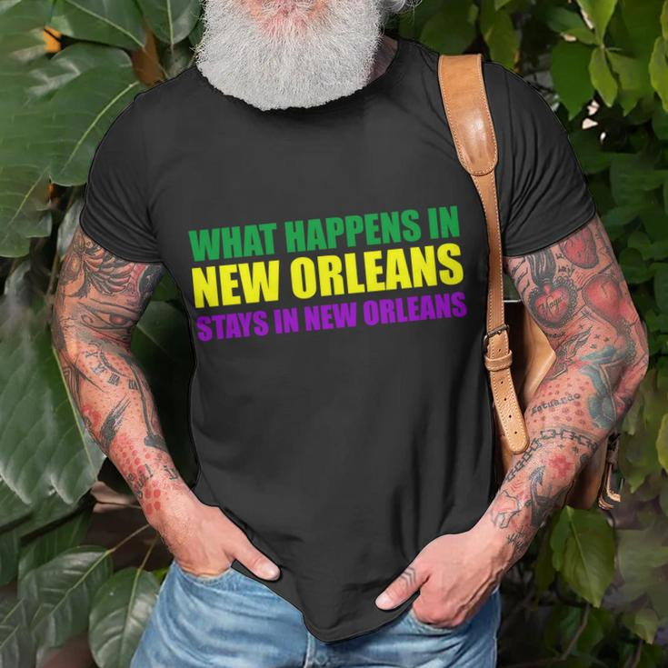 What Happens In New Orleans Stays In New Orleans Mardi Gras T-Shirt T-Shirt Gifts for Old Men