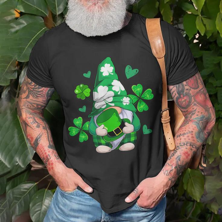 Love Gnomes Irish Shamrock St Patricks Day Four Leaf Clover T-shirt Gifts for Old Men