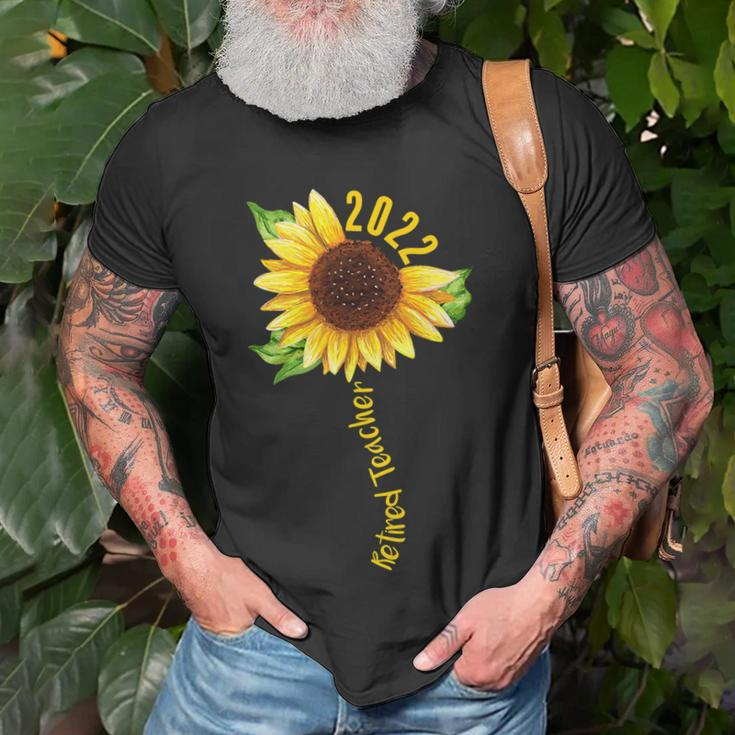Womens Sunflower Retired Teacher Retirement 2022 Mom Mothers Day Unisex T-Shirt Gifts for Old Men