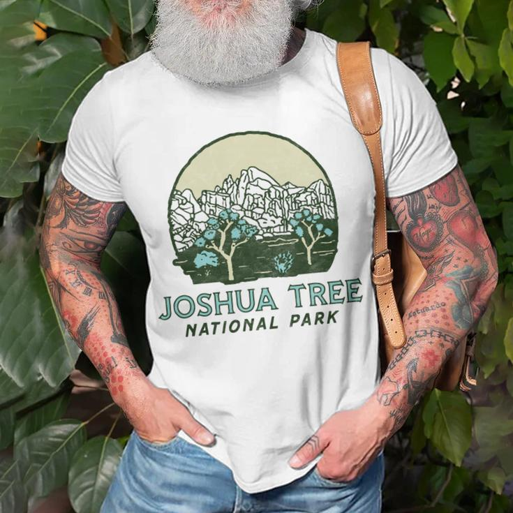 Joshua Tree National Park Vintage Mountains & Trees Sketch Unisex T-Shirt Gifts for Old Men