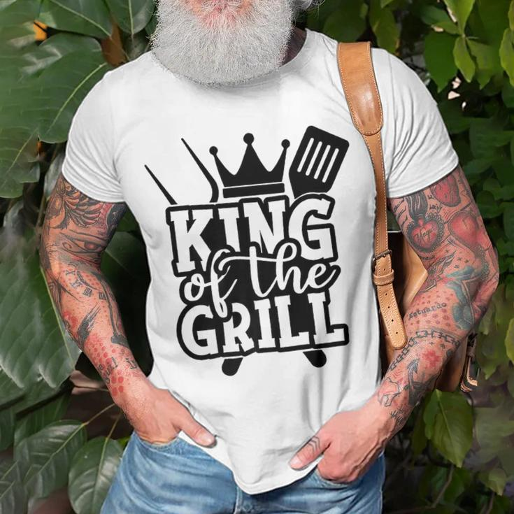 King Grill Grilling Gift Barbecue Fathers Day Dad Bbq V2 Unisex T-Shirt Gifts for Old Men