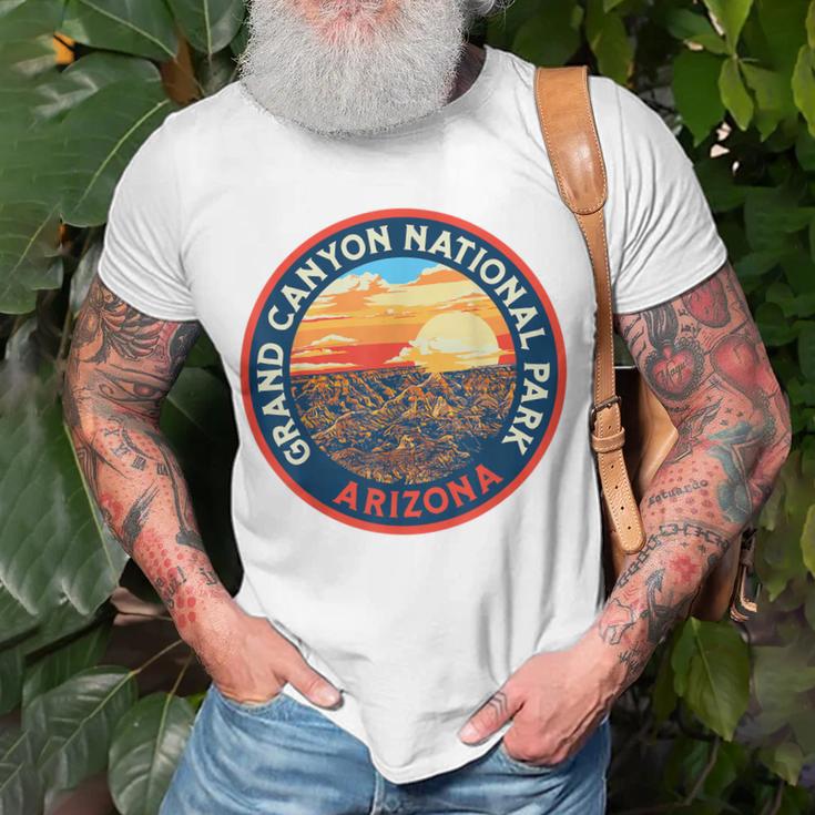 Vintage Grand Canyon National Park Retro 80S Graphic V2 T-shirt - Thegiftio