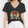 That What I Do I Fix Stuff I Know Things Vintage Mechanic Women V-Neck T-Shirt