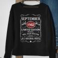 40 Years Old Gifts 40Th Birthday Decoration September 1982 Men Women Sweatshirt Graphic Print Unisex Gifts for Old Women