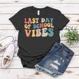 Retro Last Day Of School Vibes Summer Teacher Goodbye School Women T-shirt Funny Gifts