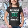 Funny Amazing Dad This Is What An Amazing Dad Looks Like Cute Gift Youth T-shirt