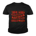 This Girl Loves Halloween Funny Halloween Quote Youth T-shirt