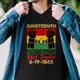 Juneteenth Celebrating Black Freedom 6-19-1865 Breaking The Chains Men V-Neck Tshirt