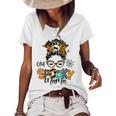 One Spooky Mama For Halloween Messy Bun Mom Monster Bleached V4 Women's Loose T-shirt White