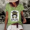 Weird Moms Build Character Funny Messy Bun Mothers Day Gift  Women's Short Sleeve Loose T-shirt Green