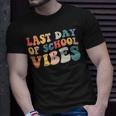 Retro Last Day Of School Vibes Summer Teacher Goodbye School Unisex T-Shirt Gifts for Him